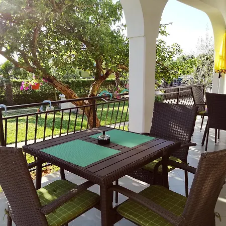 Διαμέρισμα Nina *